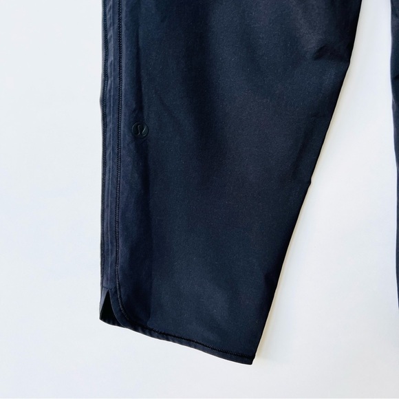 Lululemon Keep it classic crop pants in black Size 2, G74 - Picture 9 of 11